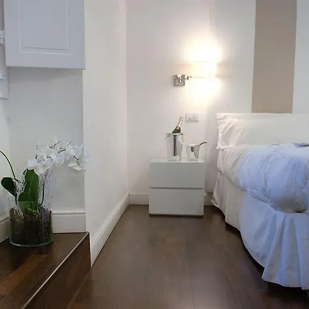 Konukevi Pley Boutique Cagliari